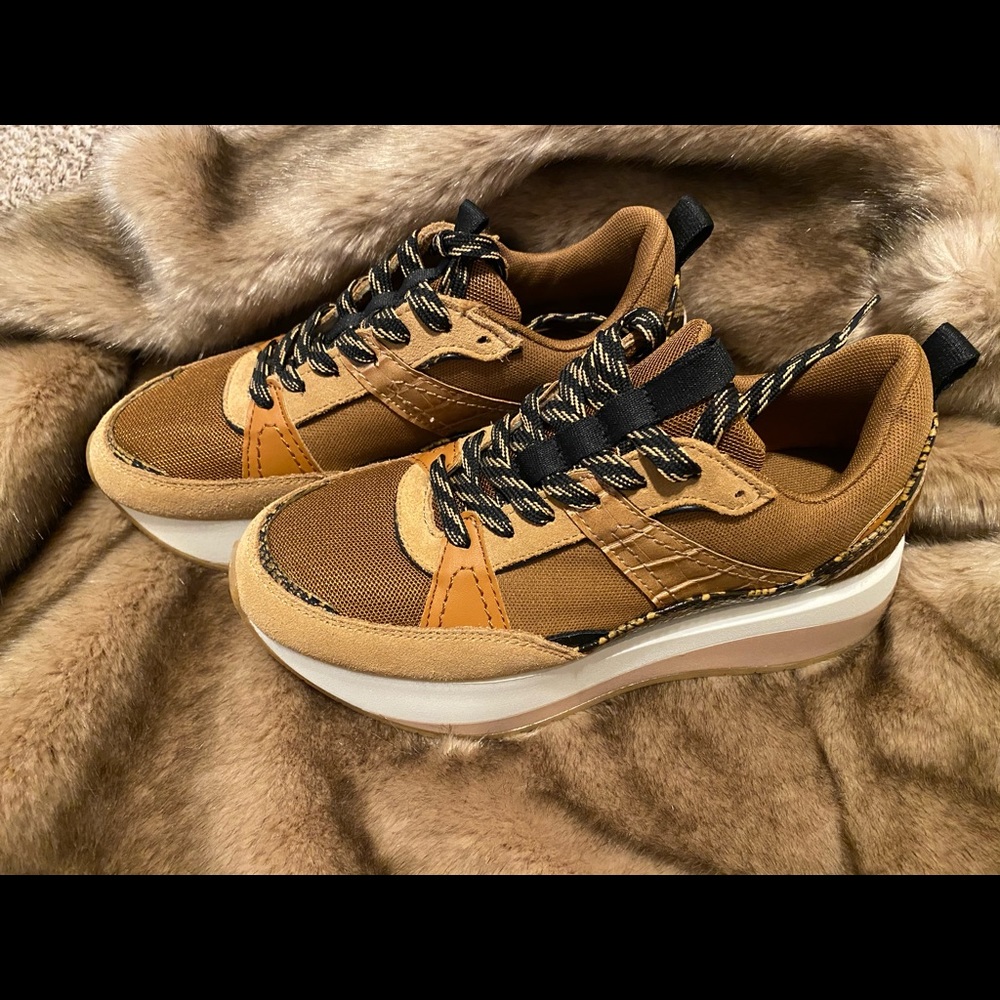 Zara Sneakers